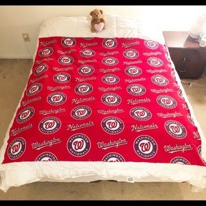 HOMEMADE Nats Warm Fleece Blankets
